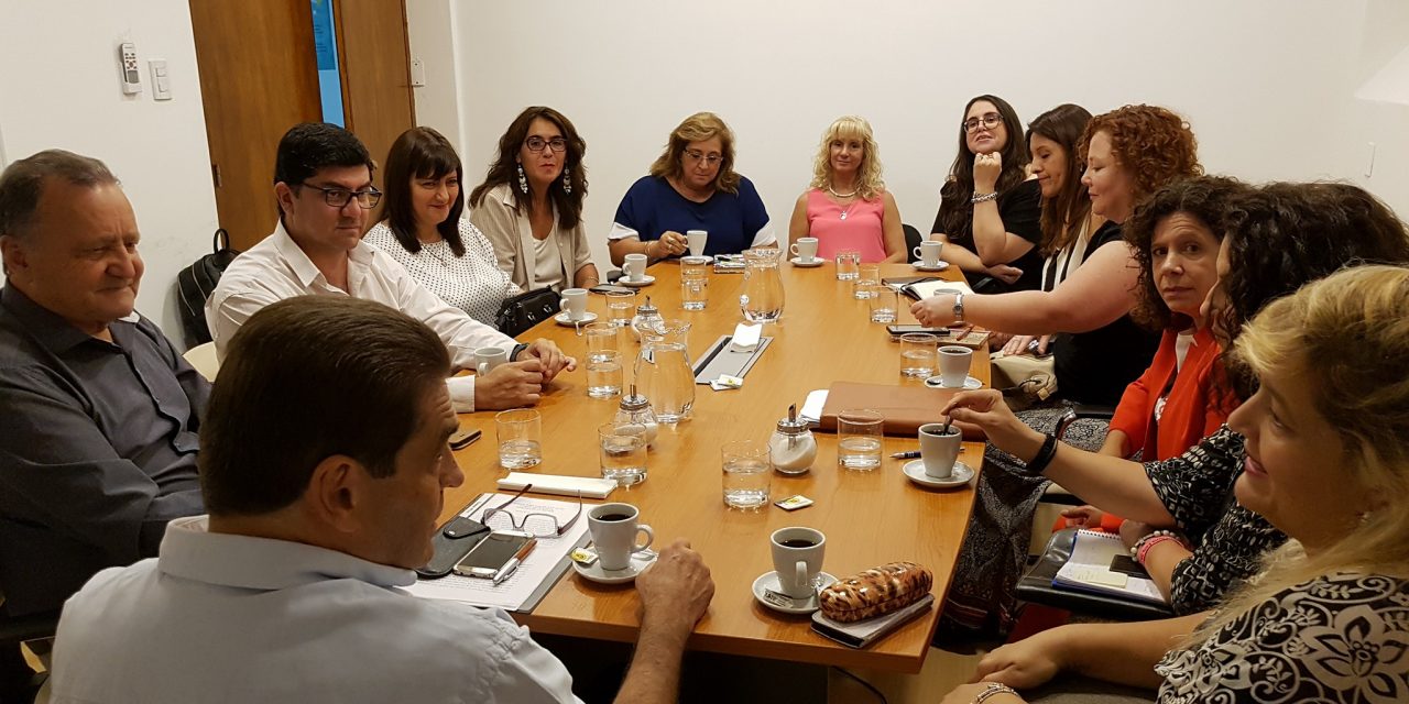 Reunión con el Ministerio de Desarrollo para diseñar líneas de acción en el marco de la recientemente creada Oficina de la Mujer