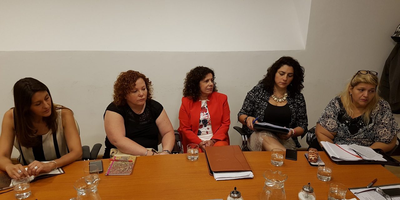 Reunión con el Ministerio de Desarrollo para diseñar líneas de acción en el marco de la recientemente creada Oficina de la Mujer