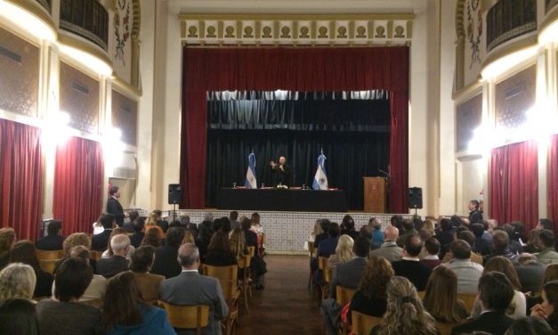 En un acto inédito, entró en vigencia el Código de Ética