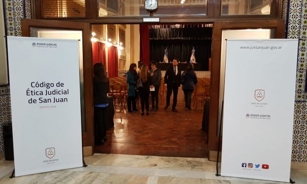 En un acto inédito, entró en vigencia el Código de Ética