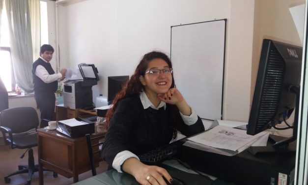 Alumnos secundarios y universitarios se entrenan en la Justicia
