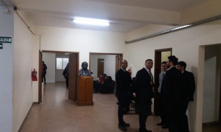 Alumnos secundarios y universitarios se entrenan en la Justicia