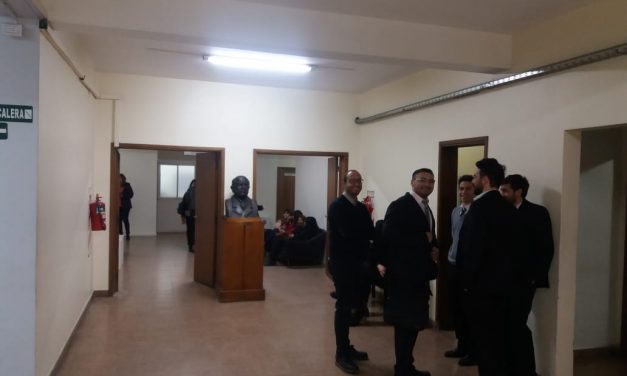 Alumnos secundarios y universitarios se entrenan en la Justicia
