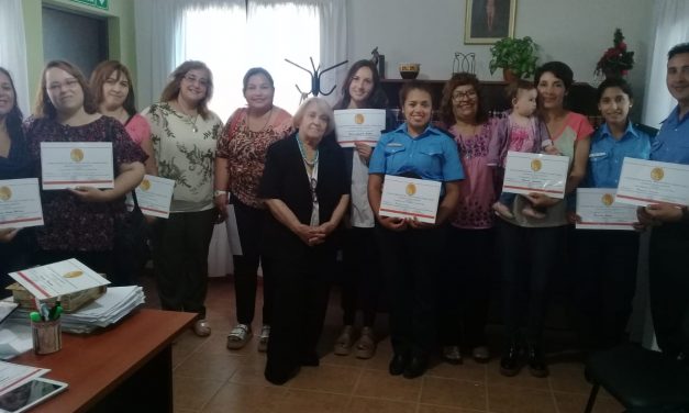Entregaron certificados a víctimas de violencia que se capacitaron en Sarmiento