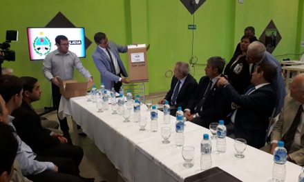 SE REALIZÓ UNA REUNIÓN INFORMATIVA ANTES DE LAS P.A.S.O. CON LOS APODERADOS