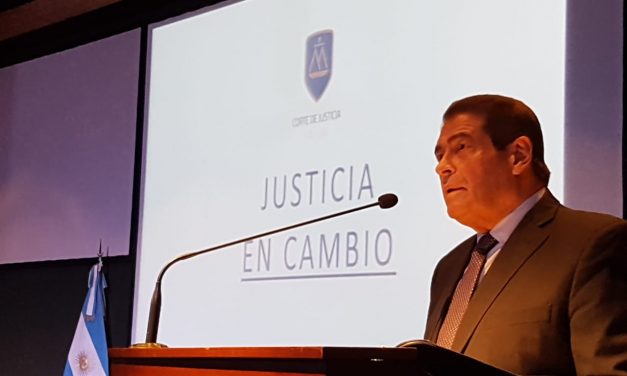 “Al Poder Judicial, o lo mejoramos entre todos o no lo hace nadie»