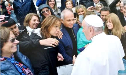 Histórica visita de la cortista García Nieto al papa Francisco