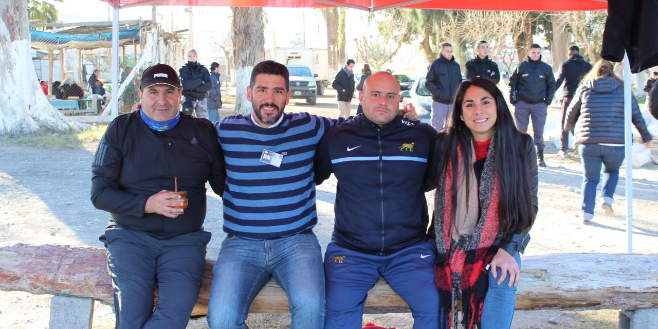 La Corte asistió al primer encuentro femenino de rugby en el Penal