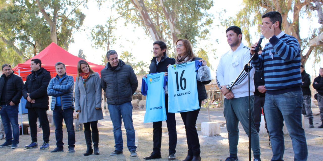 La Corte asistió al primer encuentro femenino de rugby en el Penal