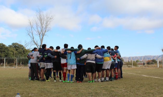 La Corte asistió al primer encuentro femenino de rugby en el Penal