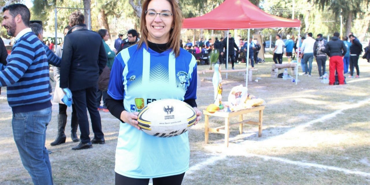 La Corte asistió al primer encuentro femenino de rugby en el Penal