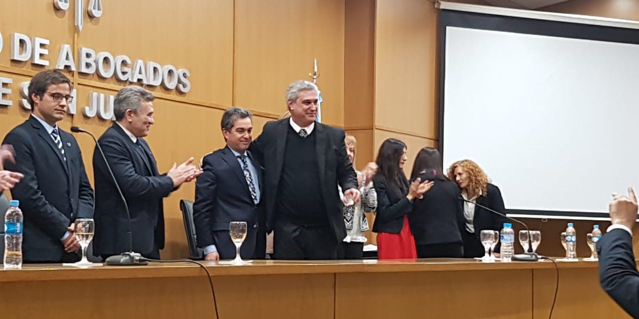 Reconocimiento del Foro de Abogados a quienes cumplieron 25 años como abogados