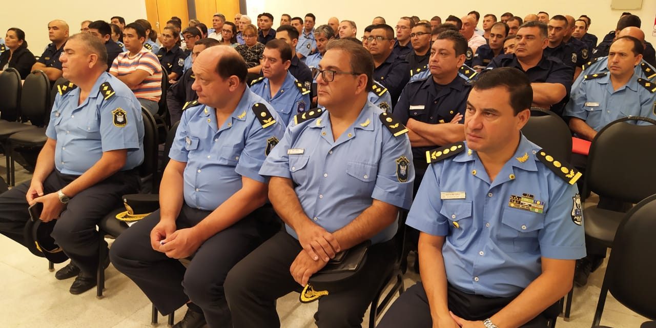 El juez Rodríguez, junto a la Policía, para mejorar el trabajo