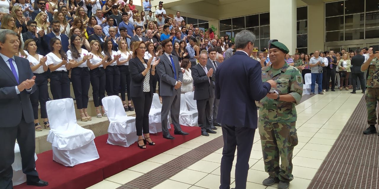 La Corte, presente en el Cambio de Guardia de la Bandera Ciudadana