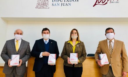 La Corte recibió de Diputados una colección de códigos provinciales