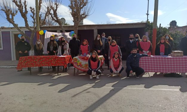 Se entregaron 154 pares de zapatillas como reparación simbólica