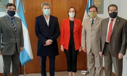 Visita protocolar del gobernador Uñac a la Corte de Justicia