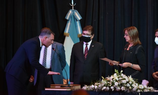 En una jornada histórica juraron 30 jueces y fiscales