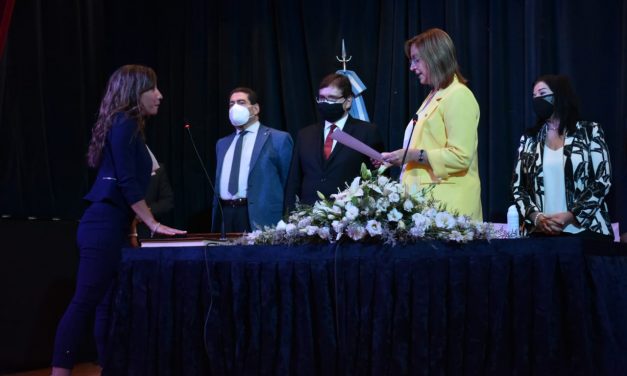 En una jornada histórica juraron 30 jueces y fiscales