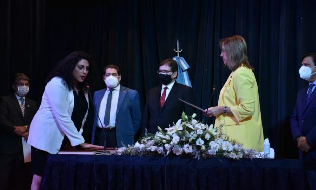 En una jornada histórica juraron 30 jueces y fiscales