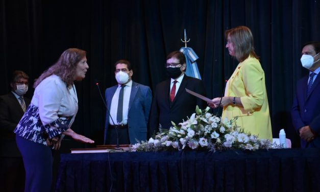 En una jornada histórica juraron 30 jueces y fiscales