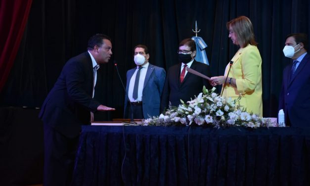 En una jornada histórica juraron 30 jueces y fiscales