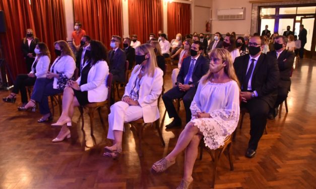 En una jornada histórica juraron 30 jueces y fiscales