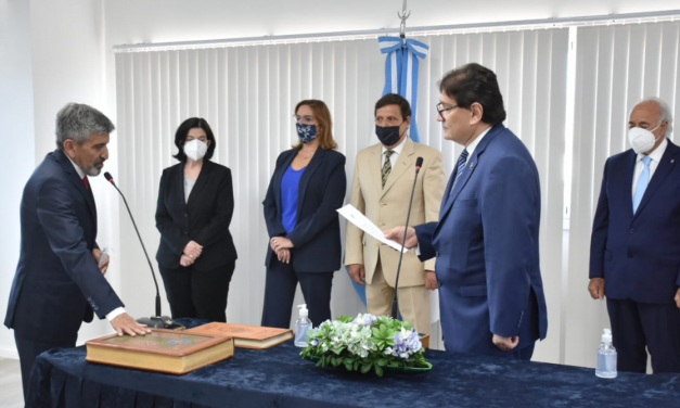 La Corte tomó juramento a seis jueces y tres defensores oficiales