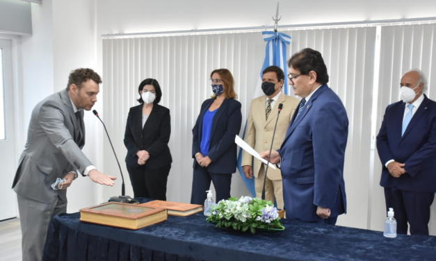 La Corte tomó juramento a seis jueces y tres defensores oficiales