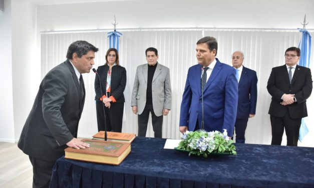 La Corte tomó juramento a tres jueces y seis fiscales