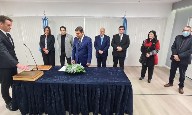 La Corte tomó juramento a tres jueces y seis fiscales