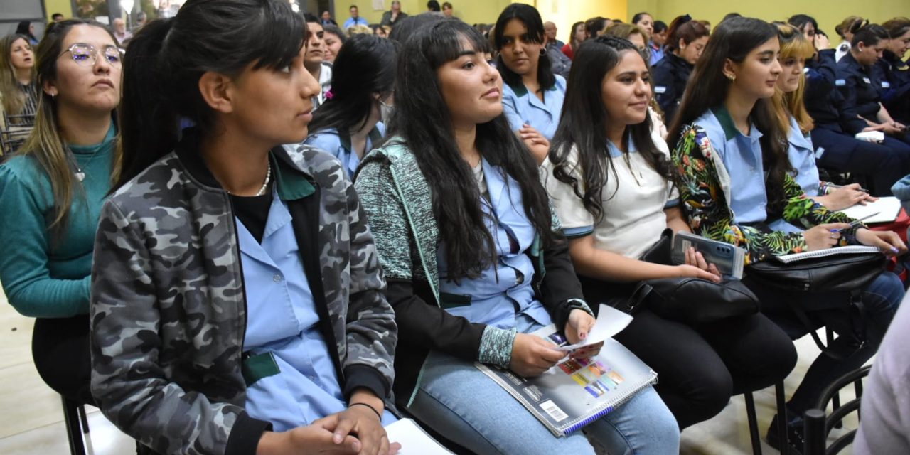 CICLO DE CINE Y GÉNERO: EMOTIVO ENCUENTRO CON EL EJE EN LAS MUJERES DE MALVINAS