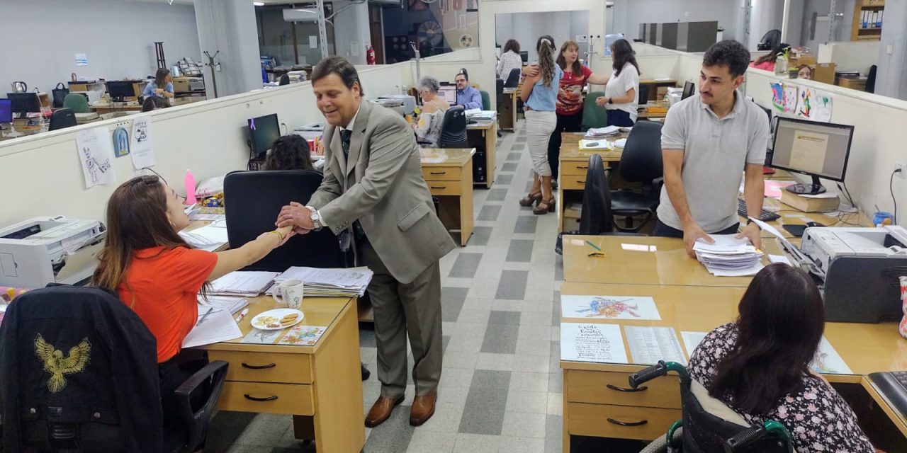 El Presidente de la Corte recorrió el Registro General Inmobiliario