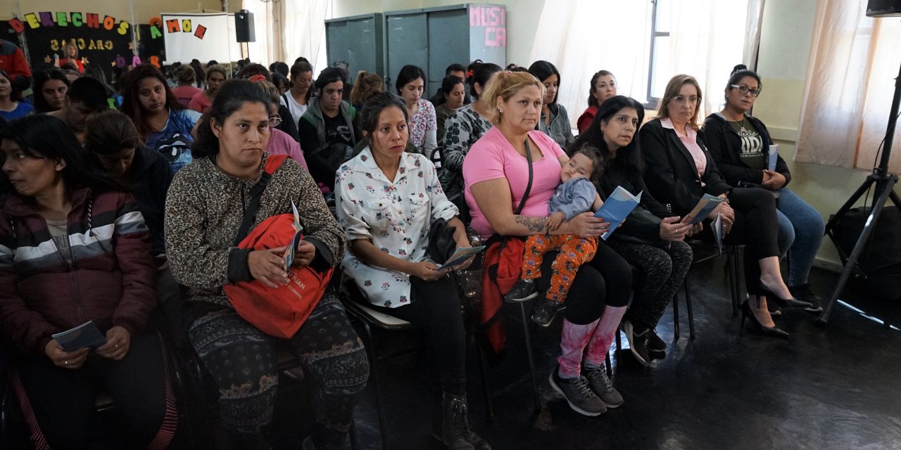 EN UN EMOTIVO ACTO, FINALIZÓ LA CAMPAÑA SOLIDARIA POR LA ESCUELA DE EDUCACIÓN ESPECIAL CUPERTINO