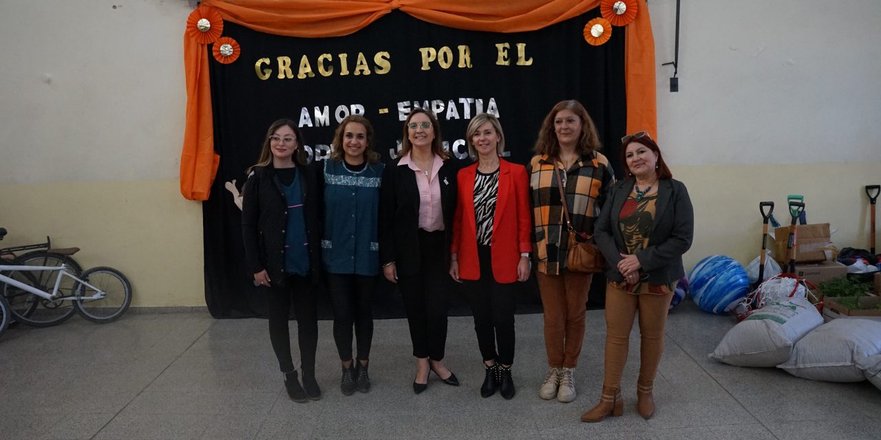 EN UN EMOTIVO ACTO, FINALIZÓ LA CAMPAÑA SOLIDARIA POR LA ESCUELA DE EDUCACIÓN ESPECIAL CUPERTINO