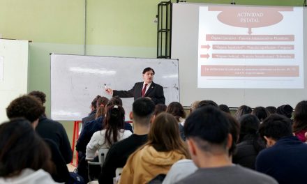 LA CORTE BRINDÓ UNA CHARLA A ESTUDIANTES DE ABOGACÍA DE LA UNSJ