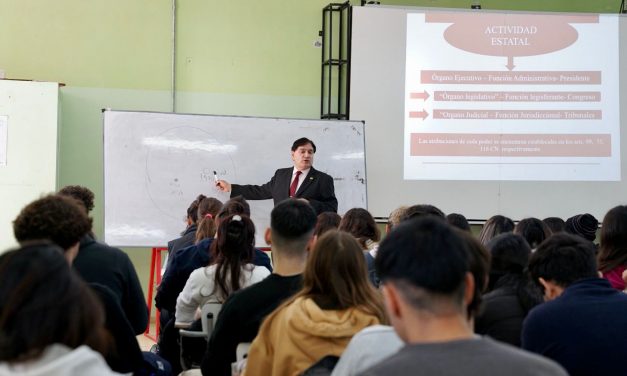 LA CORTE BRINDÓ UNA CHARLA A ESTUDIANTES DE ABOGACÍA DE LA UNSJ