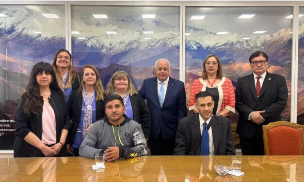 EXPERIENCIA SENSORIAL EN EL PODER JUDICIAL SOBRE EL USO DEL BASTÓN BLANCO
