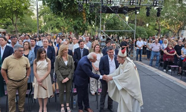 LA CORTE, EN LA MISA DE ACCIÓN DE GRACIAS