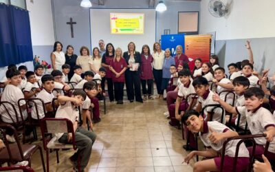 TALLERES A ESTUDIANTES DE DISTINTOS NIVELES EDUCATIVOS