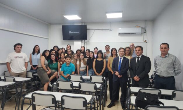 UNIVERSIDAD DE CONGRESO: CAPACITACIÓN EN HERRAMIENTAS INFORMÁTICAS