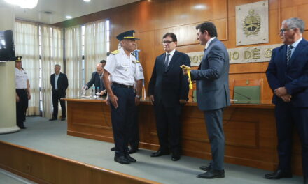 LA CORTE DE JUSTICIA PARTICIPÓ DE LA ENTREGA DE SABLES DE MANDO A LA PLANA MAYOR POLICIAL