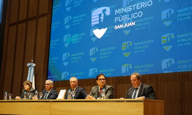 EL PRESIDENTE DE LA CORTE DE JUSTICIA PARTICIPÓ, JUNTO AL VICEGOBERNADOR Y AL FISCAL GENERAL, DE LA PRESENTACIÓN DEL MANUAL DE POLÍTICA DE PERSECUCIÓN PENAL