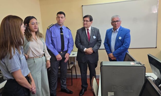 CON MAQUINAS DONADAS POR EL PODER JUDICIAL, SE INAUGURÓ LA SALA DE COMPUTACIÓN DEL SERVICIO PENITENCIARIO PROVINCIAL
